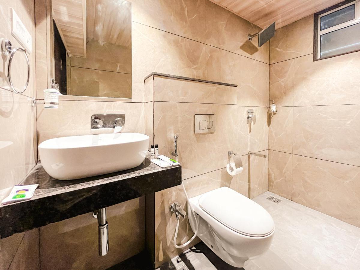 Treebo Serenity Inn, Koregaon Park Pune Dış mekan fotoğraf